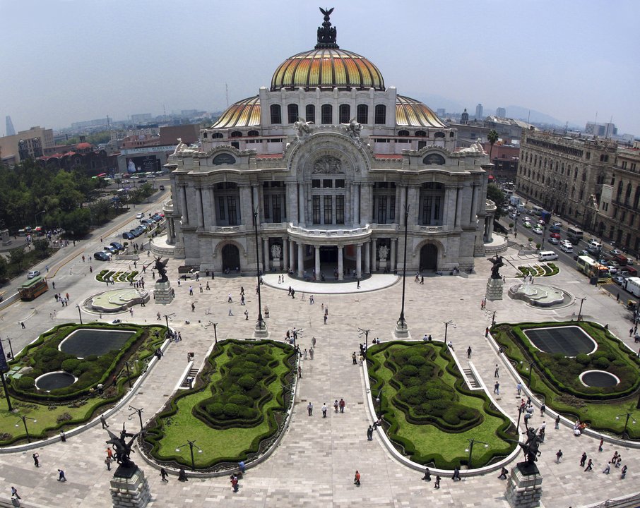 Biography | Frida Kahlo — The Vestibule at Bellas Artes She Never Showed In