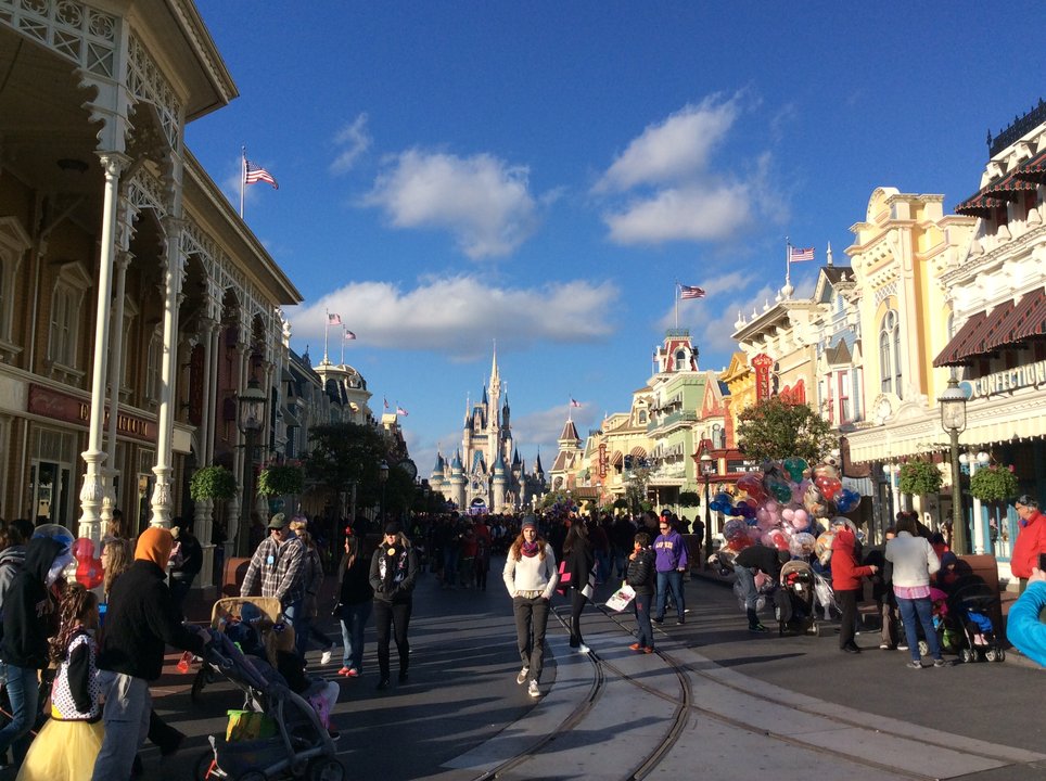 Biography | Roy O. Disney — The Town Square Where He Dedicated His Brother's World
