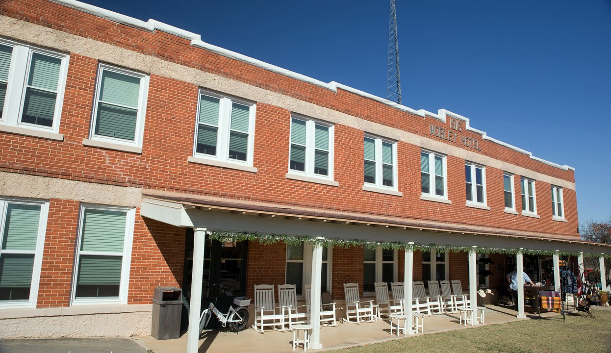 Retail History | Hilton — The Mobley Hotel on Conrad Hilton Avenue