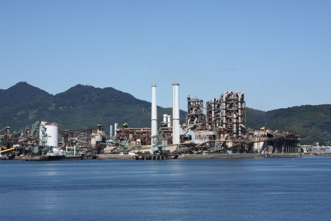 Semiconductor History | Tokuyama Shunan — Soda Chemistry Reaches Eleven-Nines Silicon