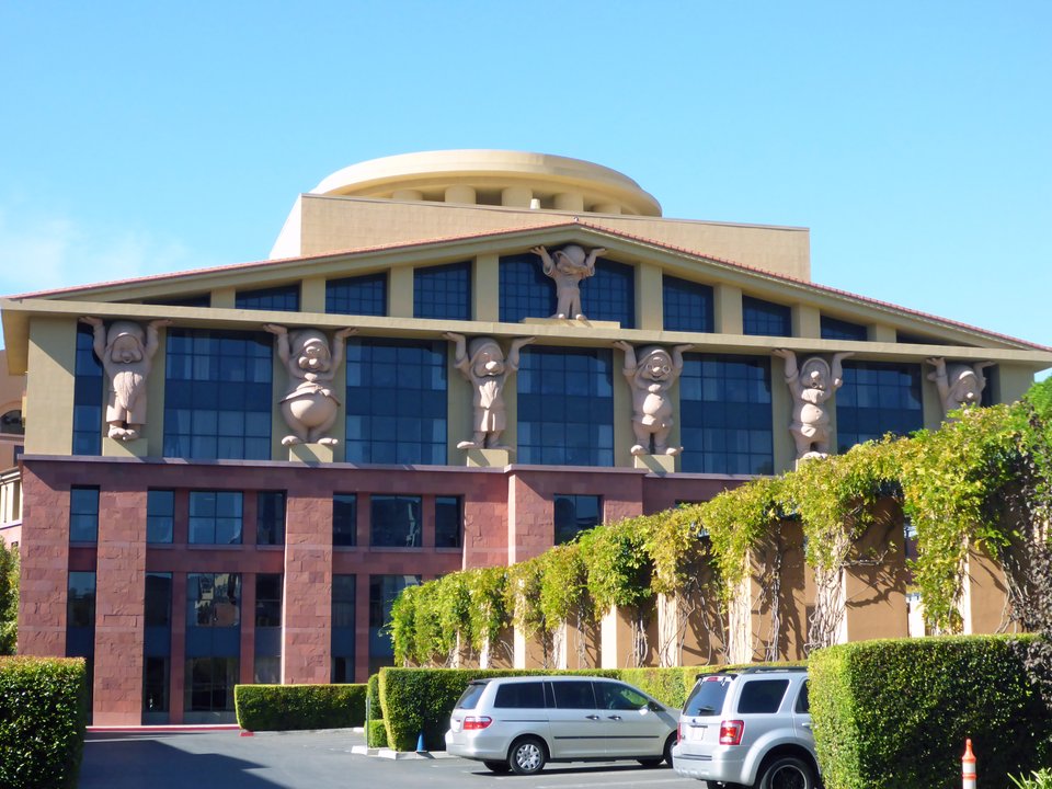 Biography|Josh D'Amaro — Took the Disney CEO Office on This Burbank Lot