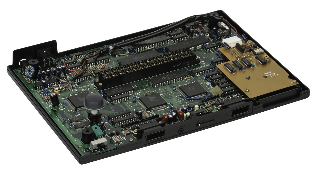 Semiconductor History | Yamaha Toyooka — YM2610 Puts Samples Beside FM