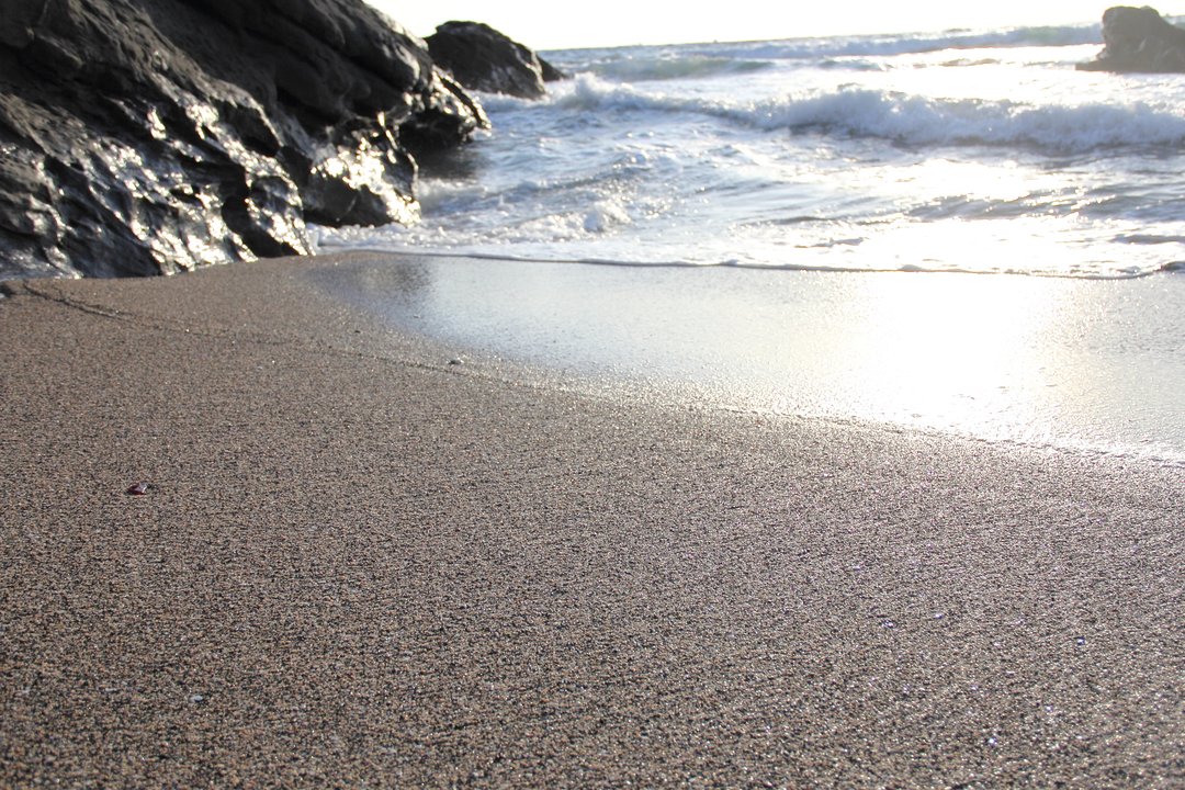 ビーチボーイズ Beach Boys | 布良海岸 Mera Beach — The Shore Called Shione