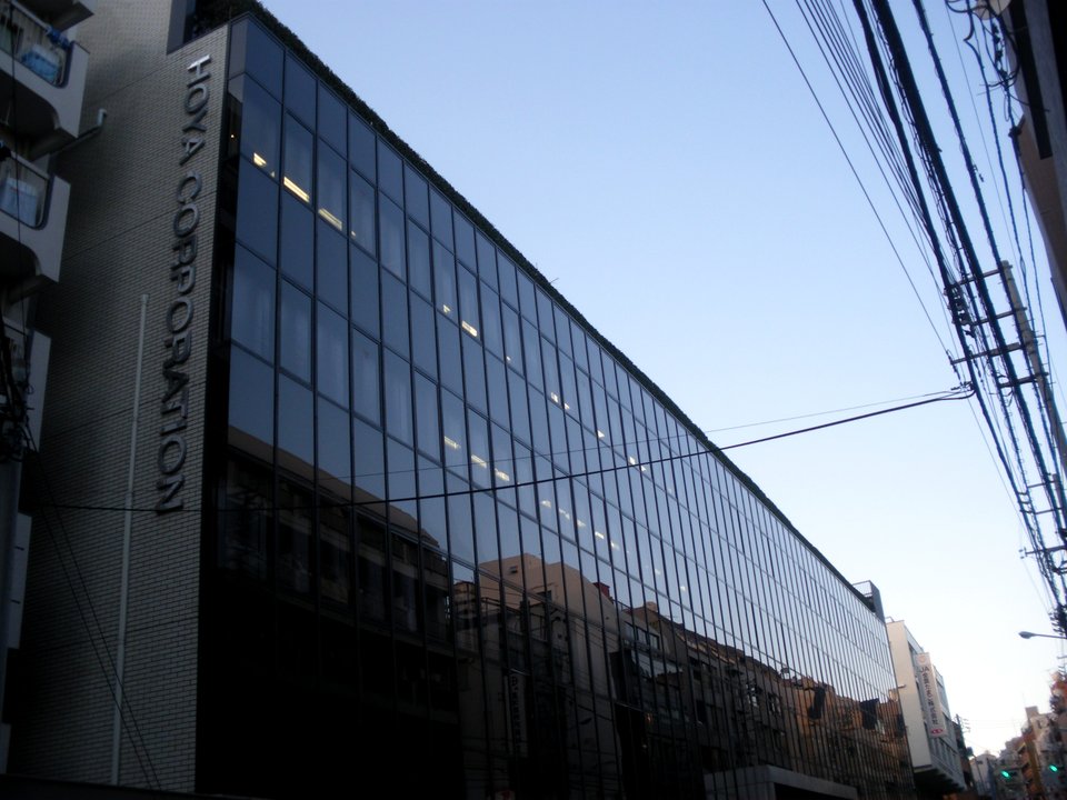 Semiconductor History | HOYA Nakaochiai — Optical Glass Becomes the Mask's Foundation