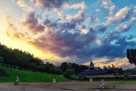Hwarang|Hwaseong Haenggung — …