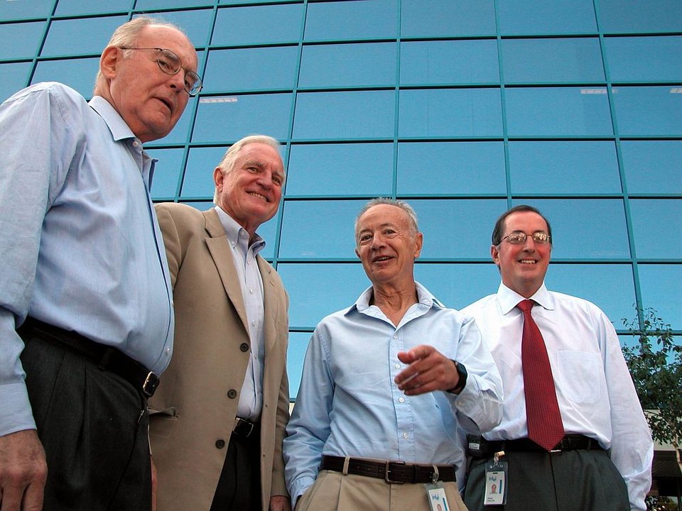 Biography|Craig Barrett — Named Intel's Fourth CEO from This Campus — photo 2