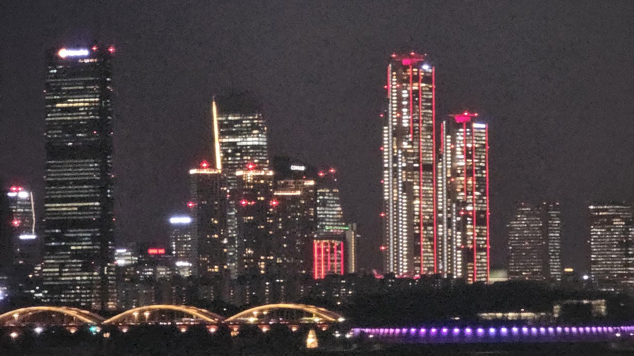 Start-Up | Yeouido Hangang Park — The Truck That Held the Secret — photo 2