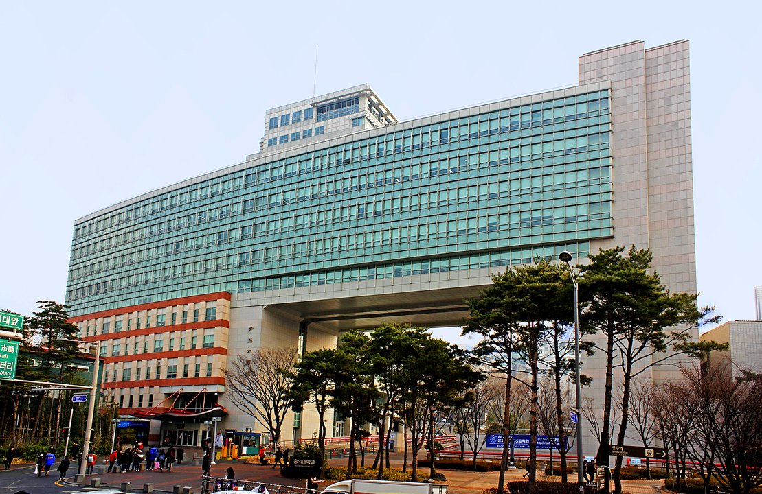 Signal|Wausan-ro, Sangsu-dong — The Sandwich After the Call