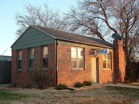 Retail History | Pizza Hut — …