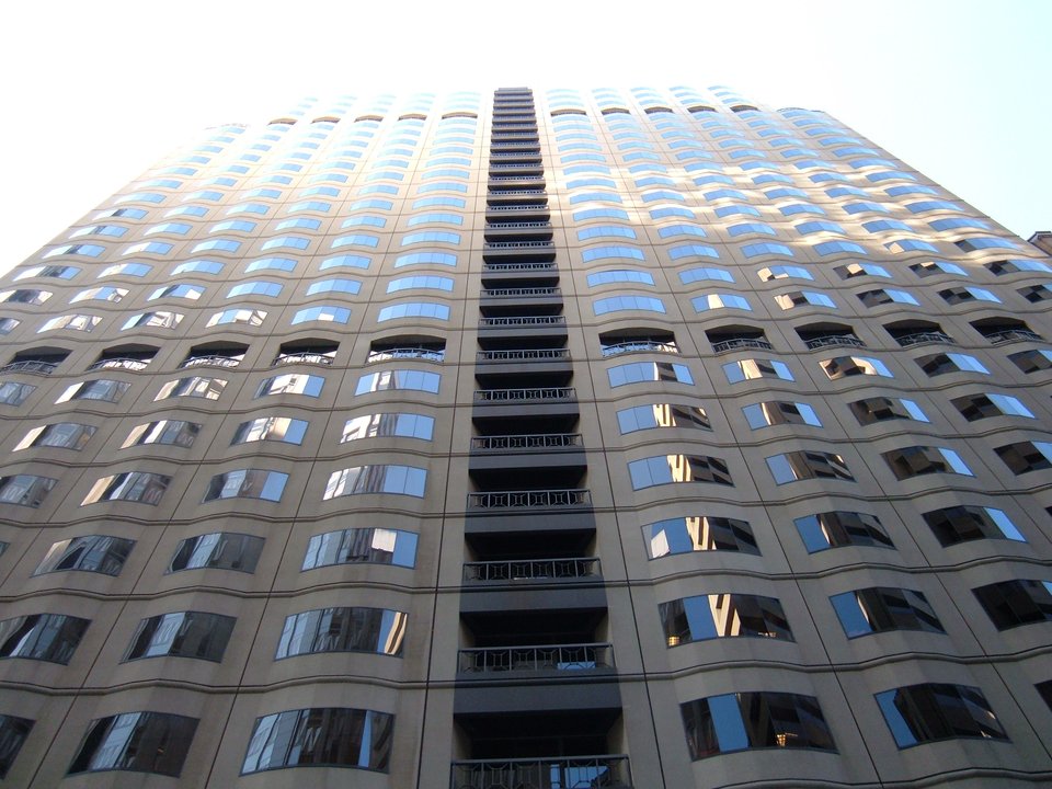 Finance History | Charles Schwab — The Building They Named at 101 Montgomery