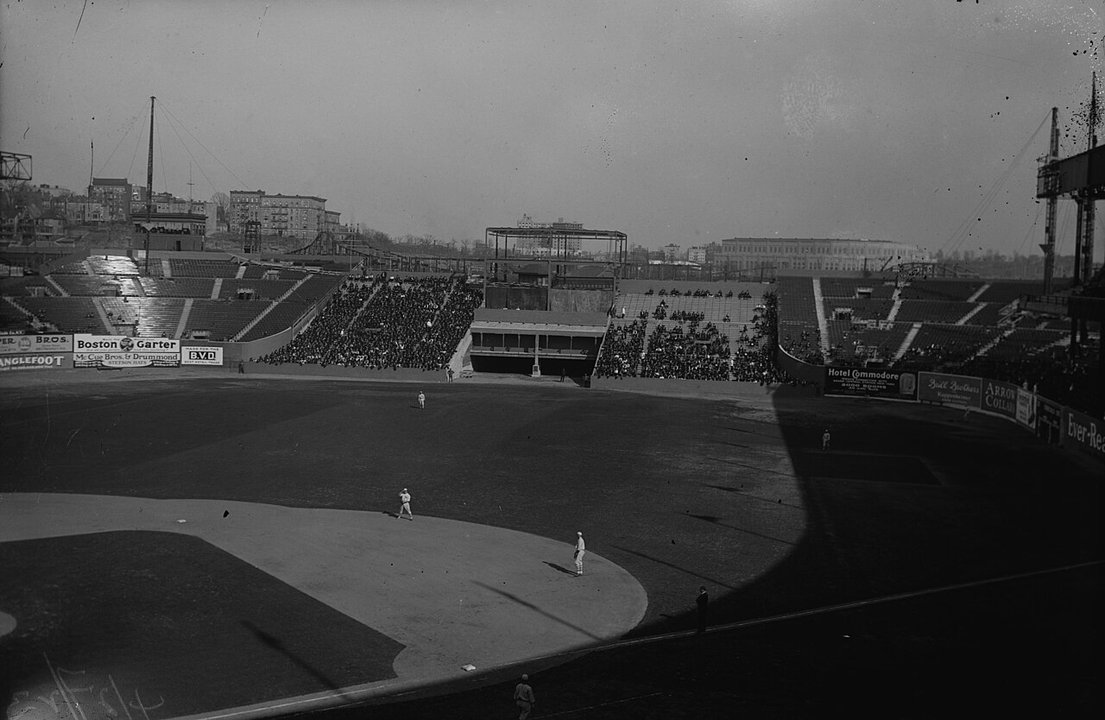 NFL History | Polo Grounds Site, Manhattan — A Tenant Cannot Fix the Field — photo 2