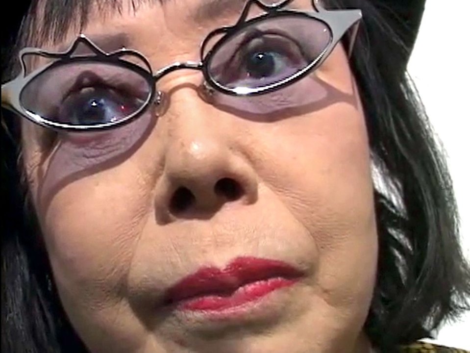 Biography | 草間彌生 Yayoi Kusama — ヴェネツィア日本館で、公式に帰ってきた