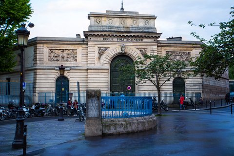 Biography | Bernard Arnault —…