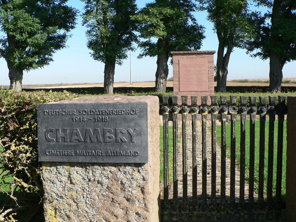Military History | Deutscher Soldatenfriedhof Chambry — Thirteen Names Out of 998 — photo 2