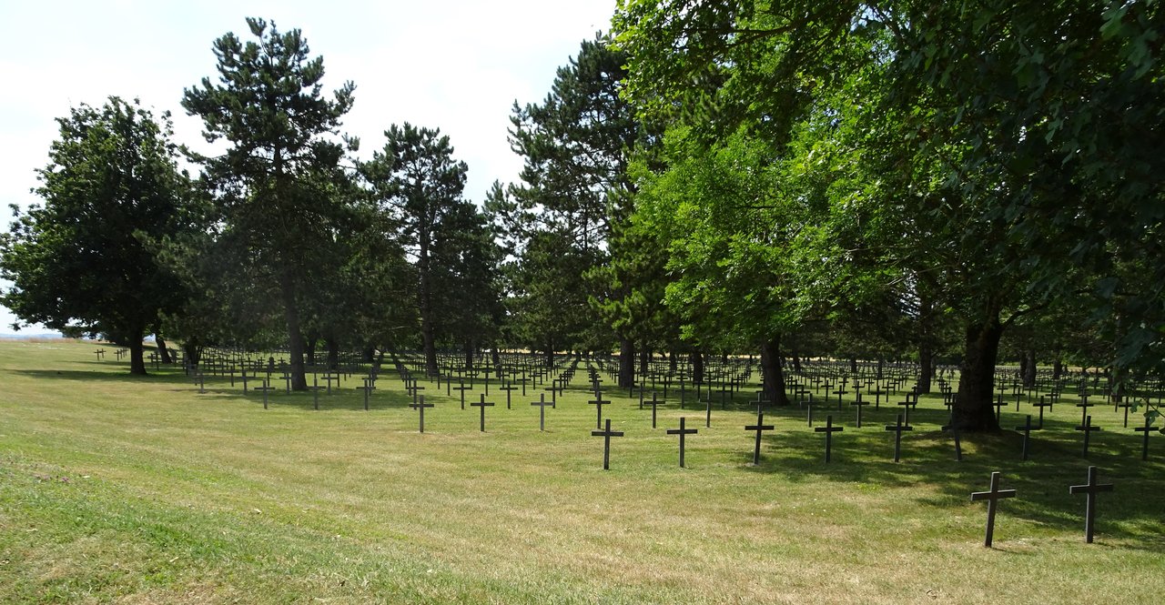 Military History | Deutscher Soldatenfriedhof Neuville-Saint-Vaast — Where France Gathered the German Dead — photo 4