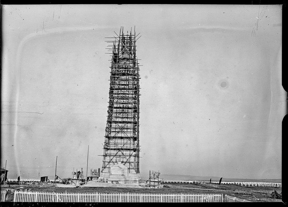 Military History | Tour-lanterne de Notre-Dame-de-Lorette — The Lamp That Turns Five Times a Minute