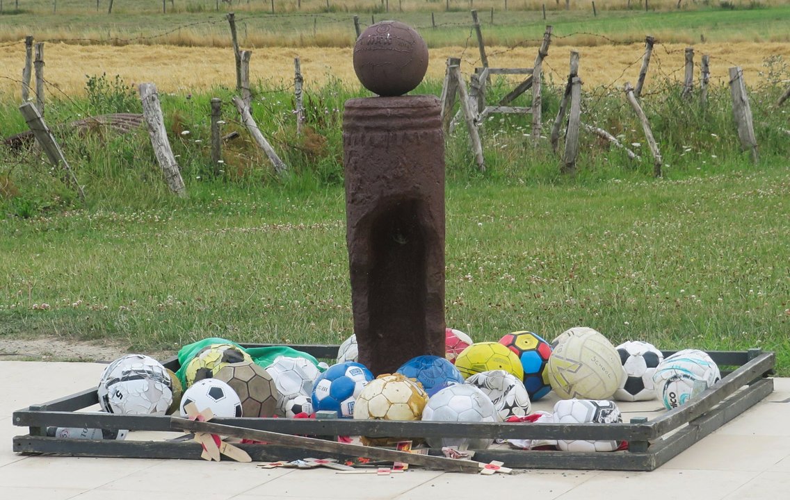 Military History | Christmas Truce Memorial, Saint-Yvon — The Footballs Left at the Wire