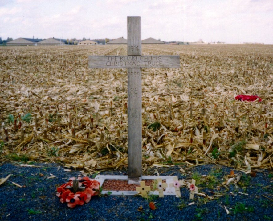 Military History | The Khaki Chums Cross, Saint-Yvon — Left to Be Thrown Away