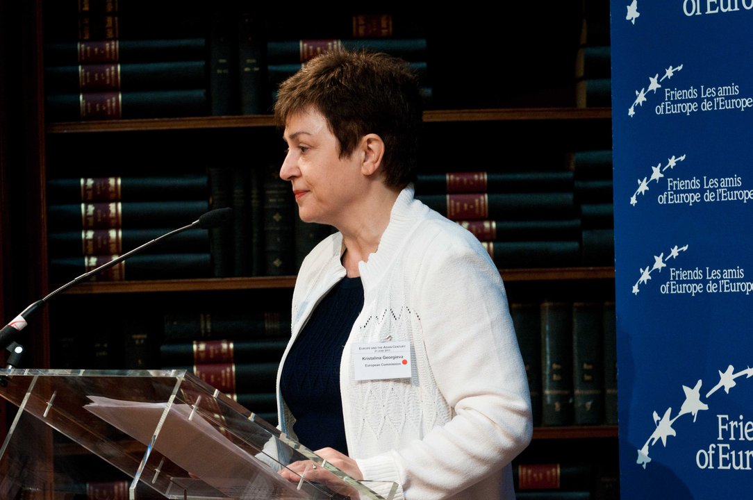Biography | Kristalina Georgieva — The Berlaymont Portfolio She Took in 2010 — photo 2
