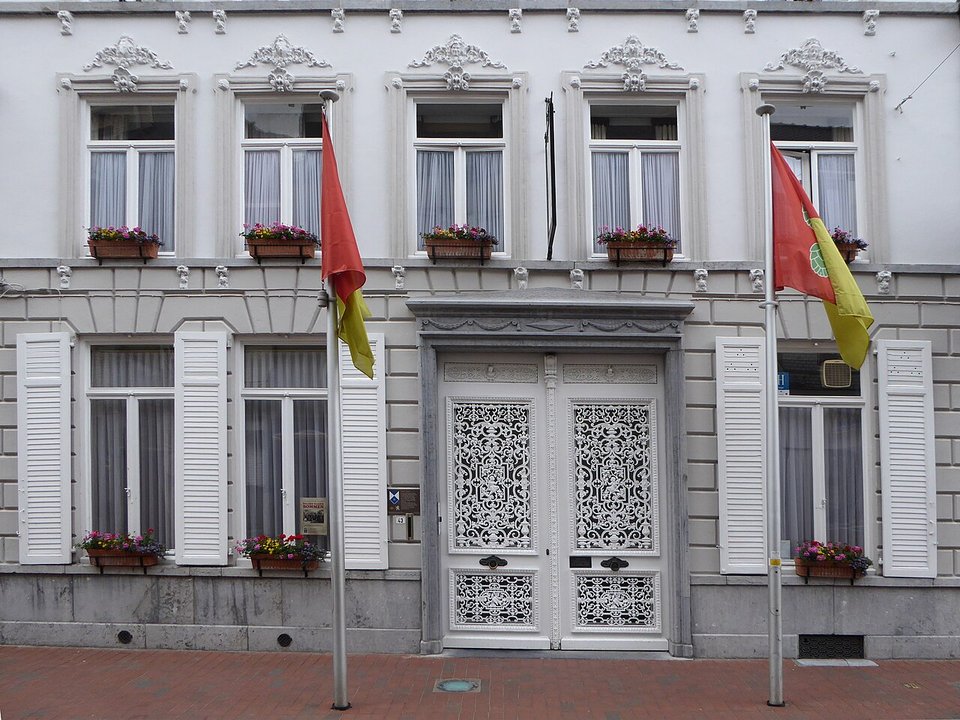 Military History | Talbot House, Poperinge — The Club That Left Rank at the Door