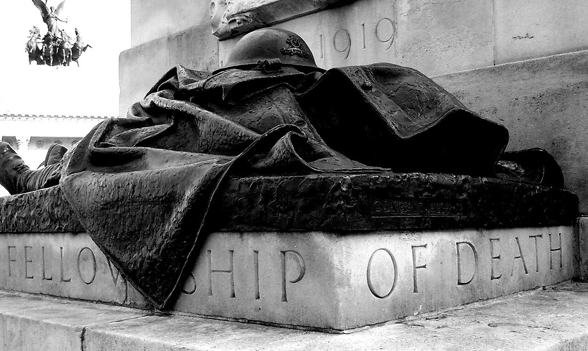 Military History | Royal Artillery Memorial, Hyde Park Corner — The Figure Under the Greatcoat — photo 2