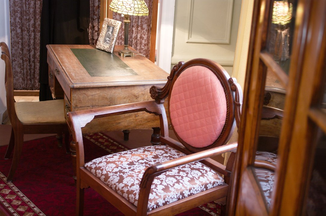 Biography|Marie Curie — Born in the Boarding House on Freta Street