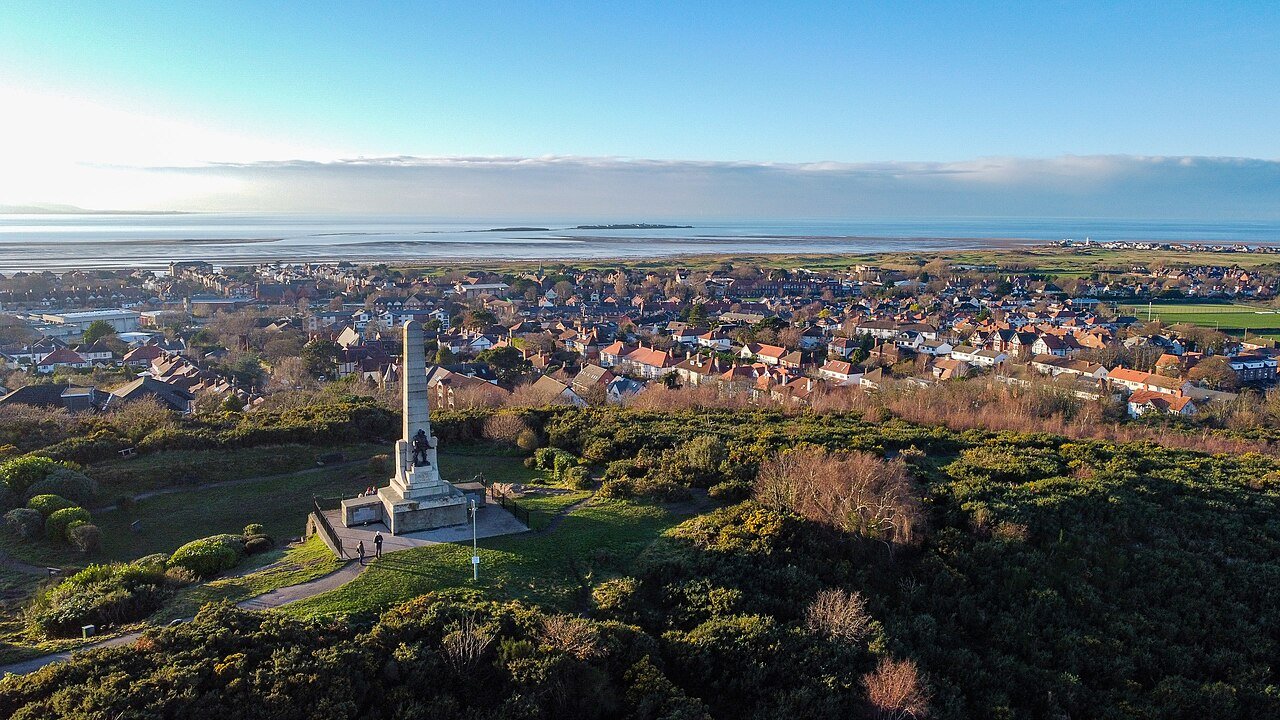 Military History | Hoylake and West Kirby War Memorial, Grange Hill — Where the Names Were Cut — photo 3